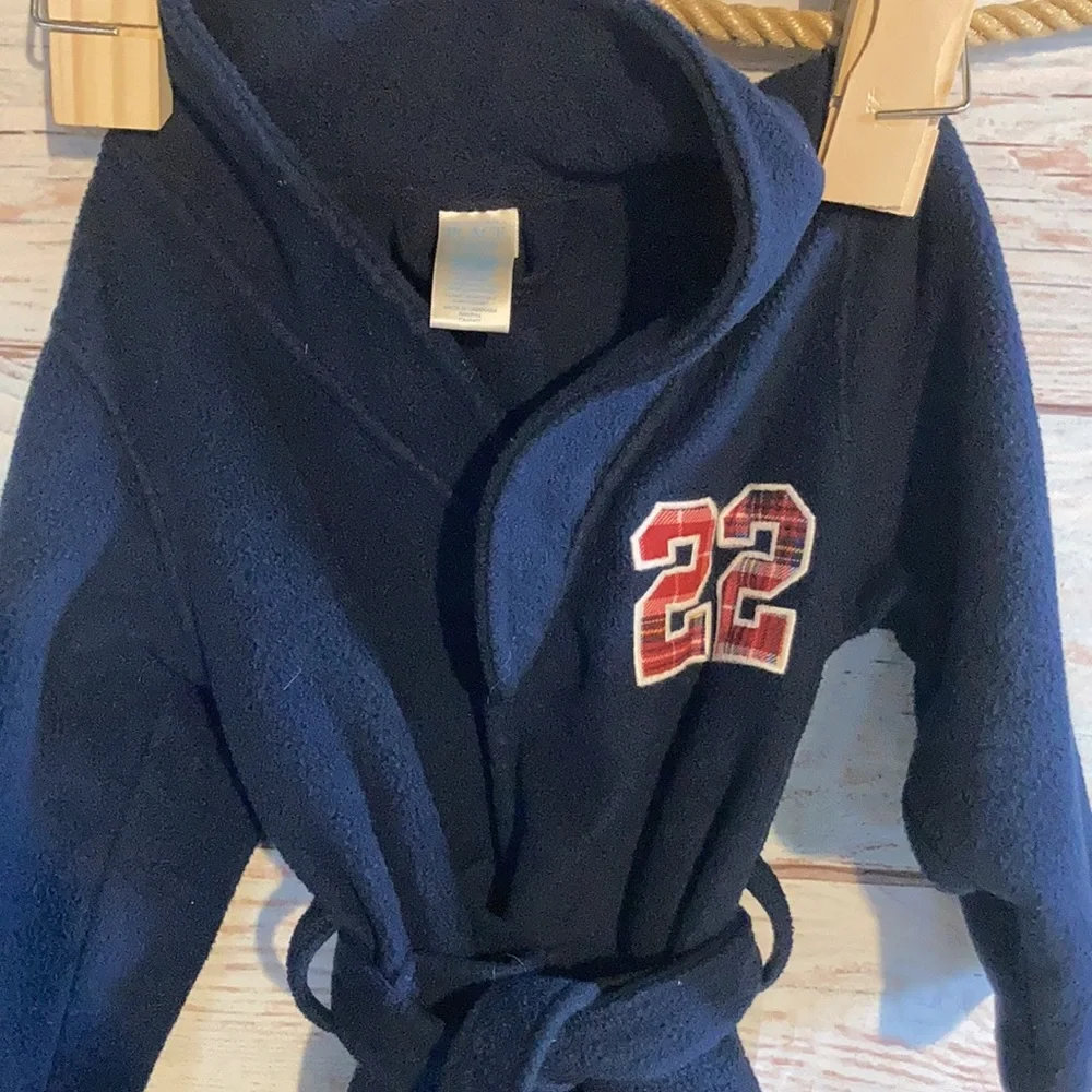 - Toddler 2-3 The Children’s Place wrap robe. Navy.  Excellent cond…